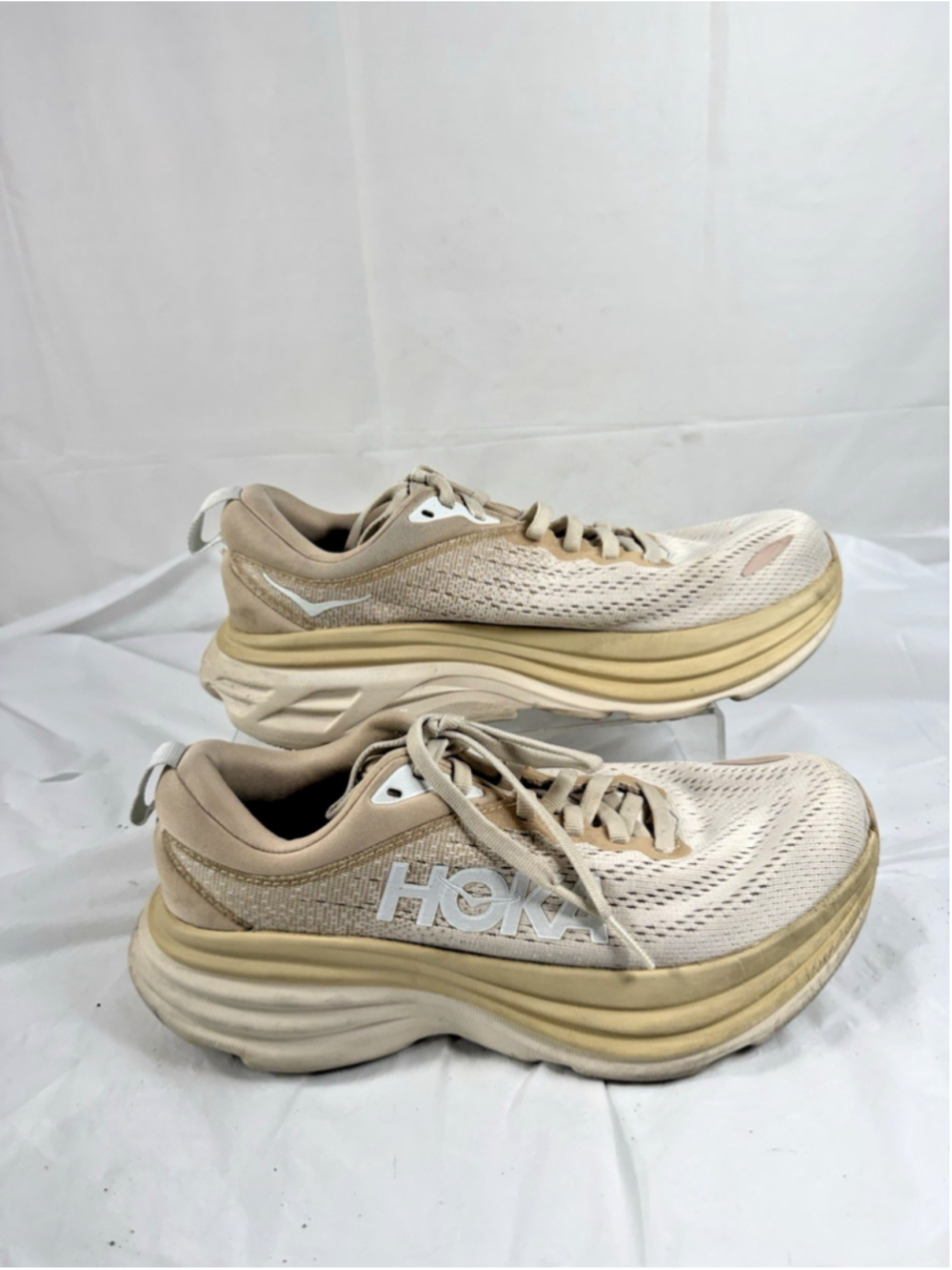 HOKA ONE ONE WOMENS HOKA ONE ONE Bondi 8 Shifting Sand size 5.5